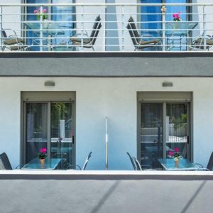 153873536-2-1024x590