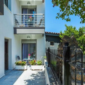 accommodation_entrance